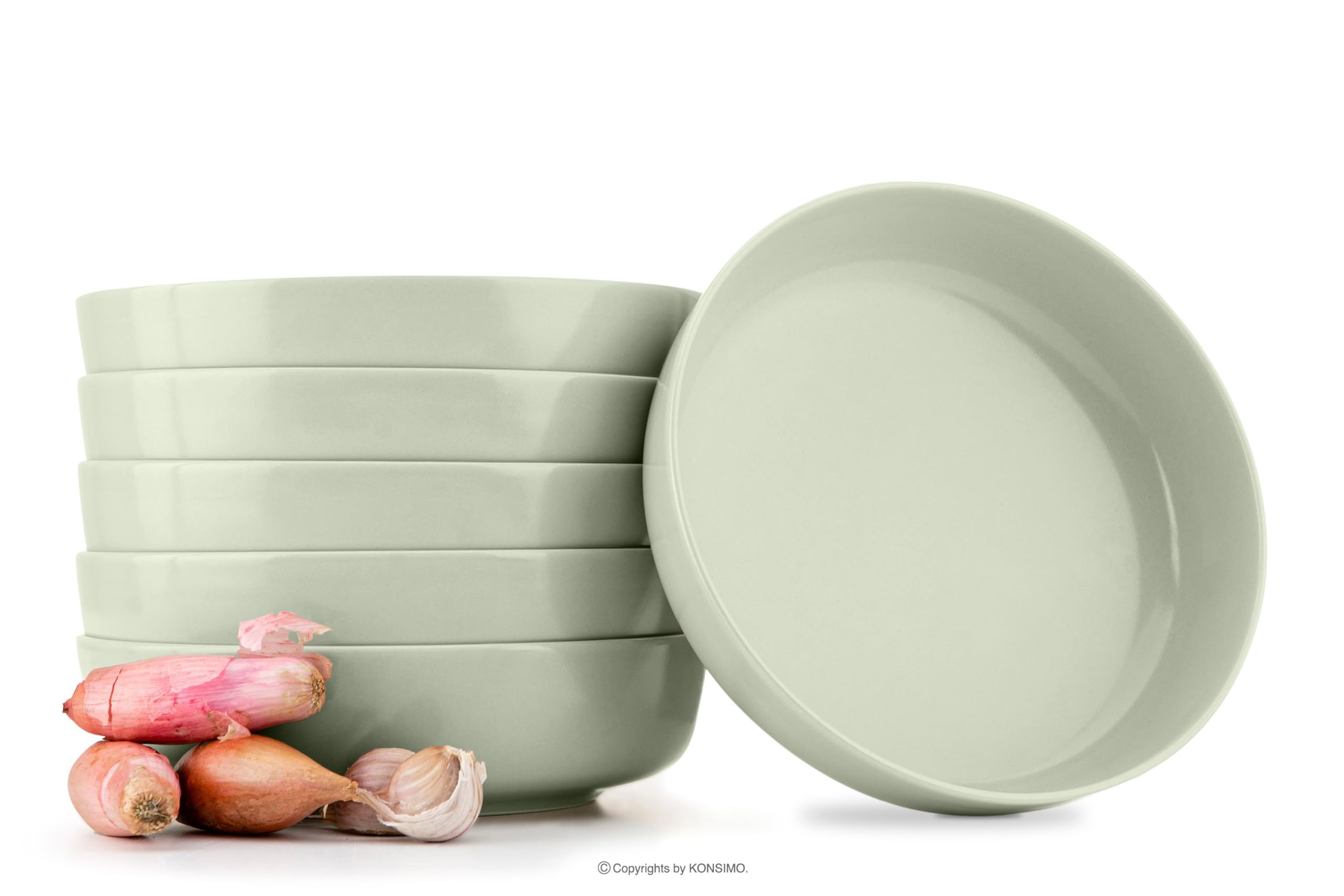 Konsimo. Lot de 6 assiettes creuses élégantes en céramique - Assiettes à pâtes et assiettes creuses pour 6 personnes - Assiettes à salade VICTO passent au micro-ondes - 18,5 cm - Beige/vert mat