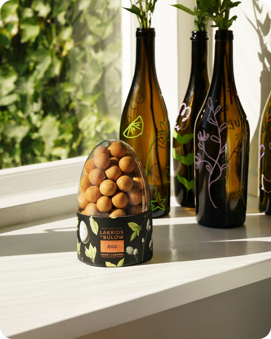 LAKRIDS BY BÜLOW - Crispy Caramel Egg - 16.6 oz - Easter Egg with Chocolate Covered Gourmet Licorice from Copenhagen