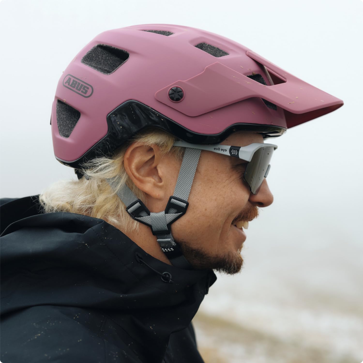ABUS MTB-Helm MoDrop, Rot, L | In-Mold-Verfahren, Verstellsystem, Goggle-Halterung, Zopf-Öffnung