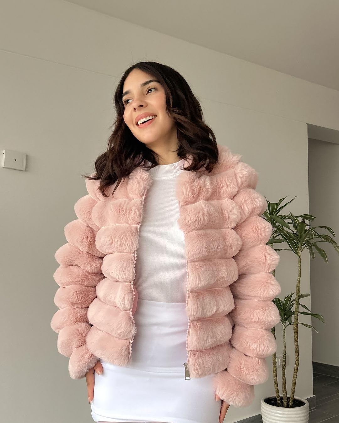 Arssm Womens Faux Fur Jacket Cropped Fluffy Long Sleeve Coat 2025 Winter Warm Shaggy Outwear - Image 6