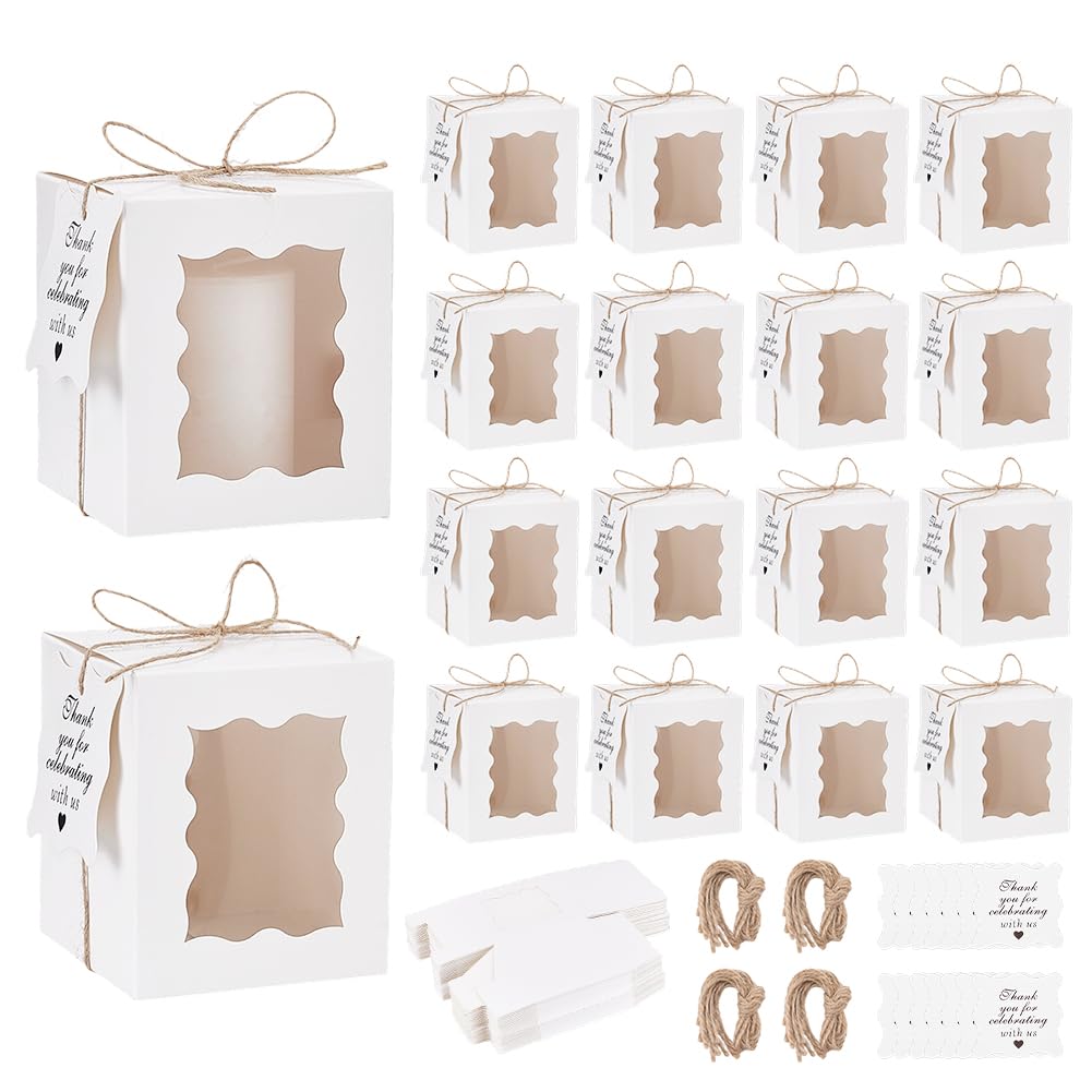 PH PandaHall 100 Lot de Boîtes Cadeaux pour Bougies Boîtes en Papier Blanc Rectangulaires de 8.5x8.5x10cm Boîte avec Fenêtre Transparente Étiquettes et Cordons pour 10oz Bougie Pot Fête