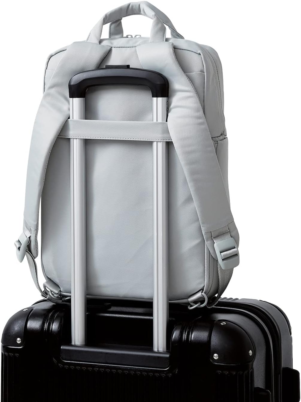 Close-up of the shoulder strap storage compartment on the Elecom Off-toco backpack.