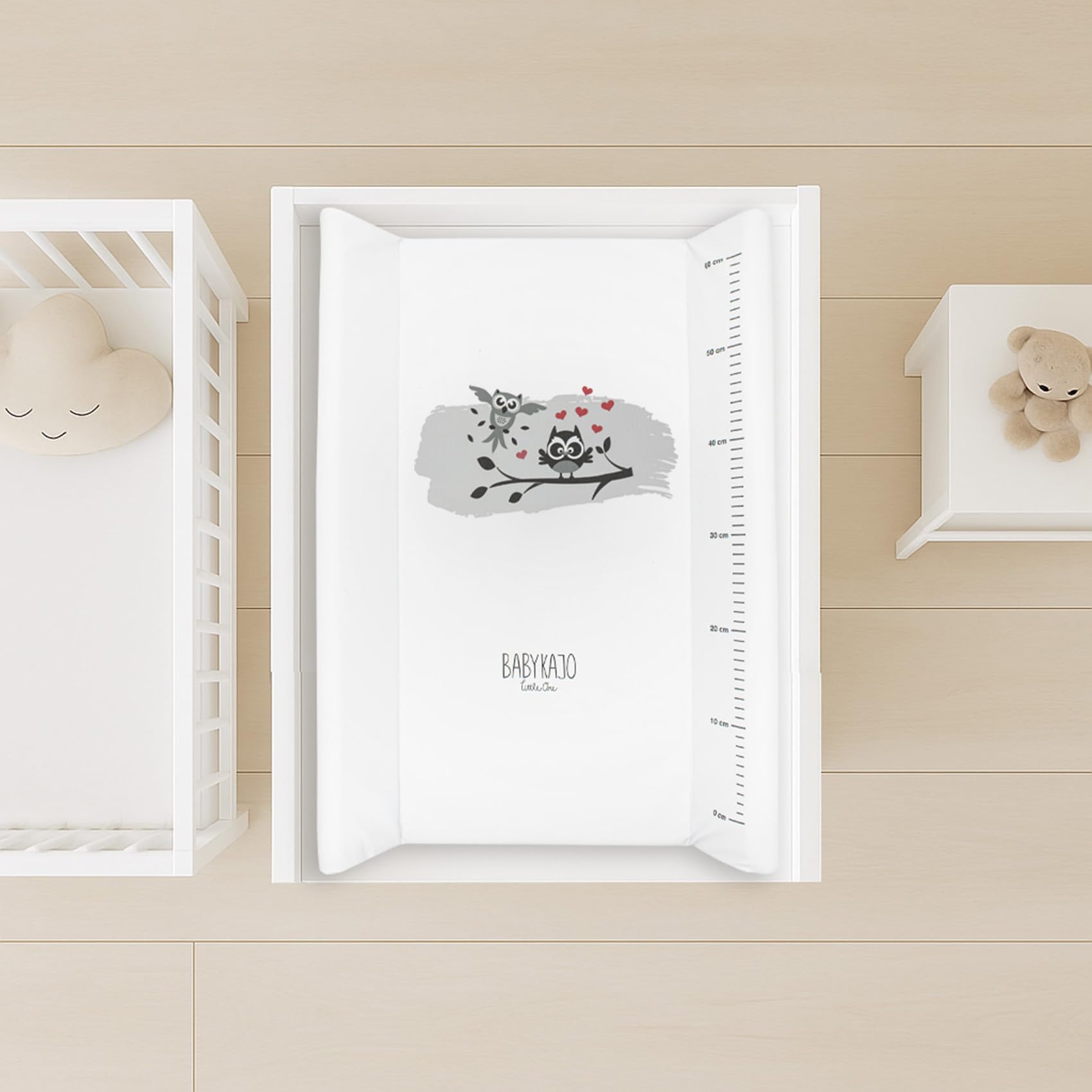 Wickelauflage 50x70 cm - abwaschbare Wickelunterlage mit Lineal - stabile Wickeltischauflage fürs Babybett - stark gepolstert, rutschfest, PVC - Wickelmatte in verschiedenen Designs