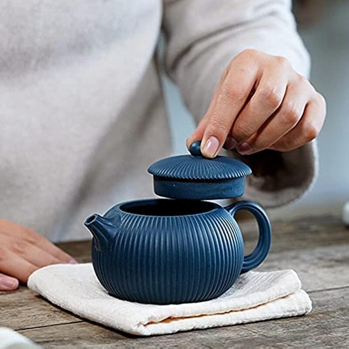 Set da tè in Ceramica Mini Gungfu da 260 ml, teiere Viola a Strisce, teiera Xishi, Minerale Grezzo, Fango Azzurro, bollitore di Bellezza