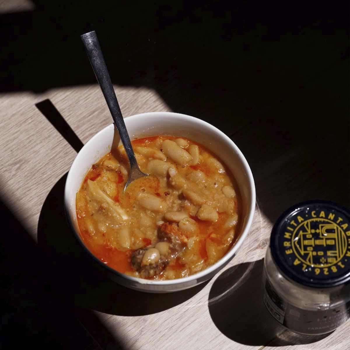 LA ERMITA Fabada Asturiana, Receta Tradicional con Fabes, Chorizo, Panceta y Morcilla, Sin Gluten, Conserva en Tarro de Vidrio, Lista para Calentar 550 g, (Pack 4 unidades)