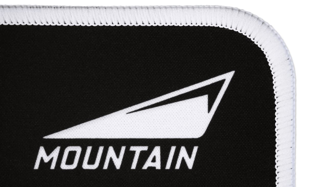 Mountain Glacier XL - Tappetino per mouse da gaming, con superficie morbida ottimizzata e impermeabile, bordi trapuntati e fondo gommato antiscivolo