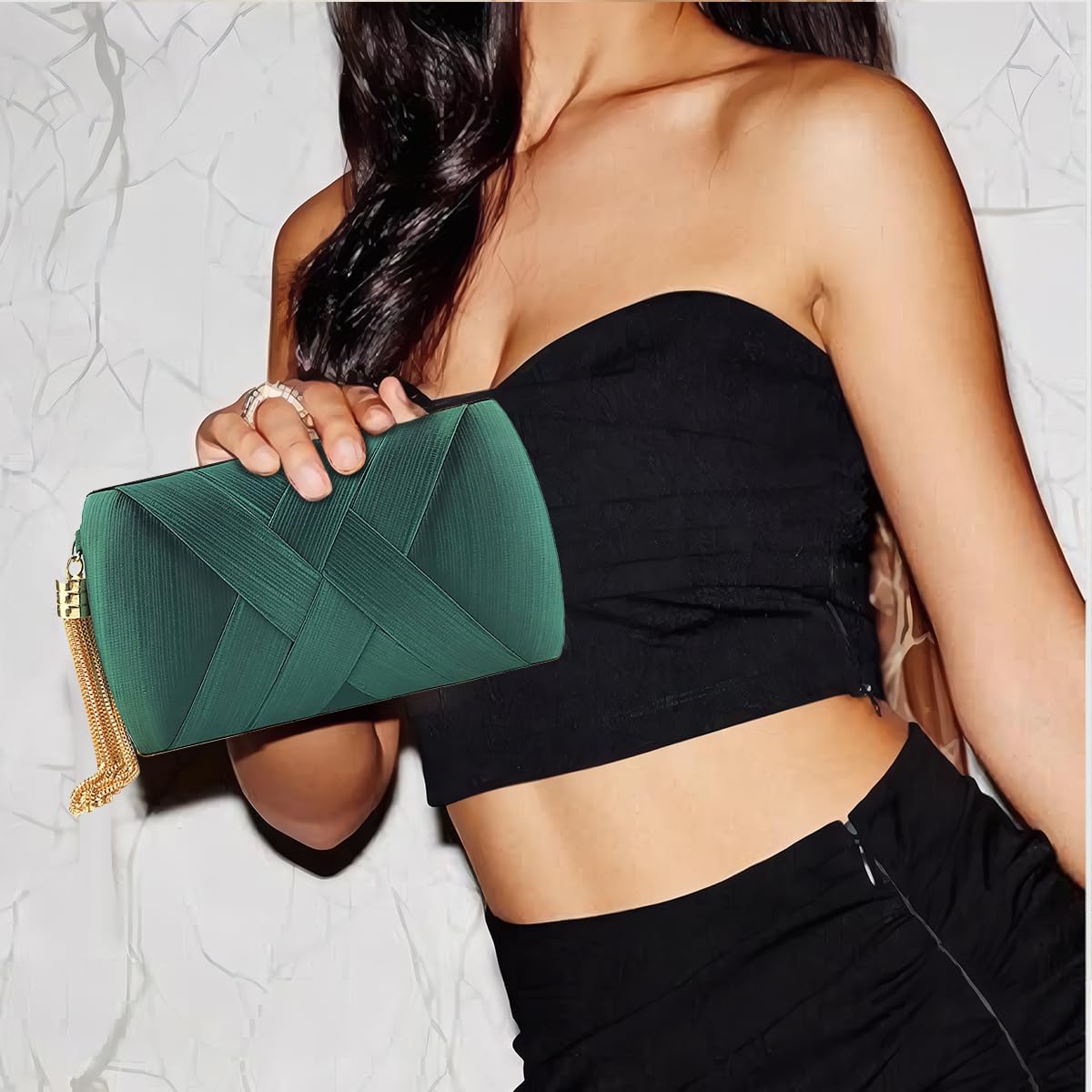 Bolsa Clutch Festa Feminina Verde Poliéster Textura Tramado Woven Mão Ombro Transversal Com Correntes Removíveis em promoção! Veja a oferta e mais achadinhos de Bolsas 3 Hoje é o melhor dia para comprar Bolsa Clutch Festa Feminina Verde Poliéster Textura Tramado Woven Mão Ombro Transversal Com Correntes Removíveis com aquele preço maroto! Promoção! Aproveite a oferta! 3