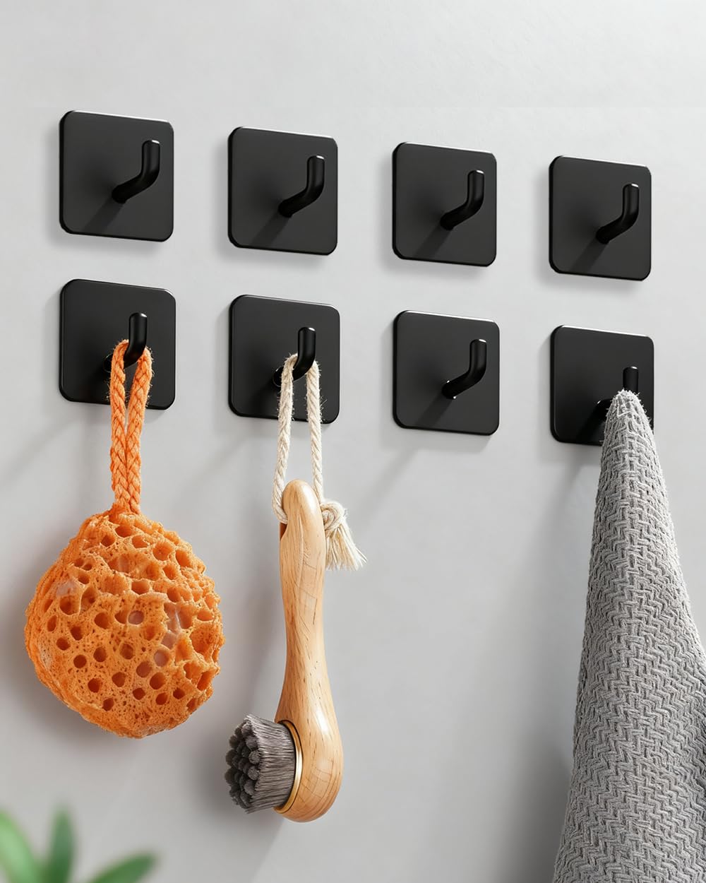 YLITREUS Ganci Adesivi 8 Pezzi - Ganci da Parete in Acciaio Inox Nero Senza Foratura per Bagno, Cucina, Soggiorno - Gancio Salvaspazio per Asciugamani e Gancio Autoadesivo per cappotti