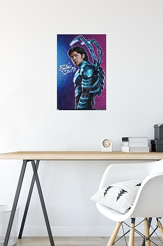 Miniatura 6 de Trends International DC Comics Movie Blue Beetle - Póster de pared de Jaime Reyes, 22.4 pulgadas de largo x 14.7 W, paquete de póster y montaje