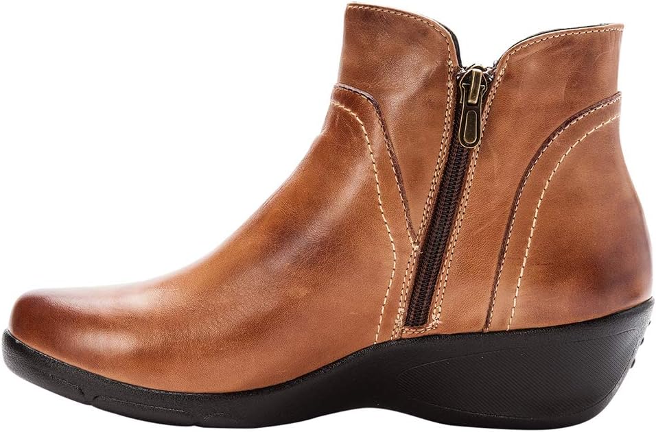 Propét Women's Waverly Ankle Boot, tan, 7H Wide US