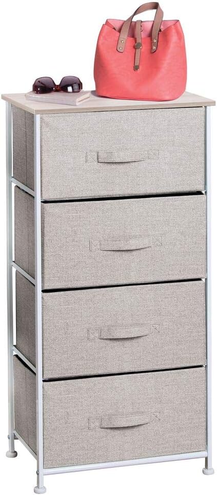 cassetto per i vestiti in camera da letto