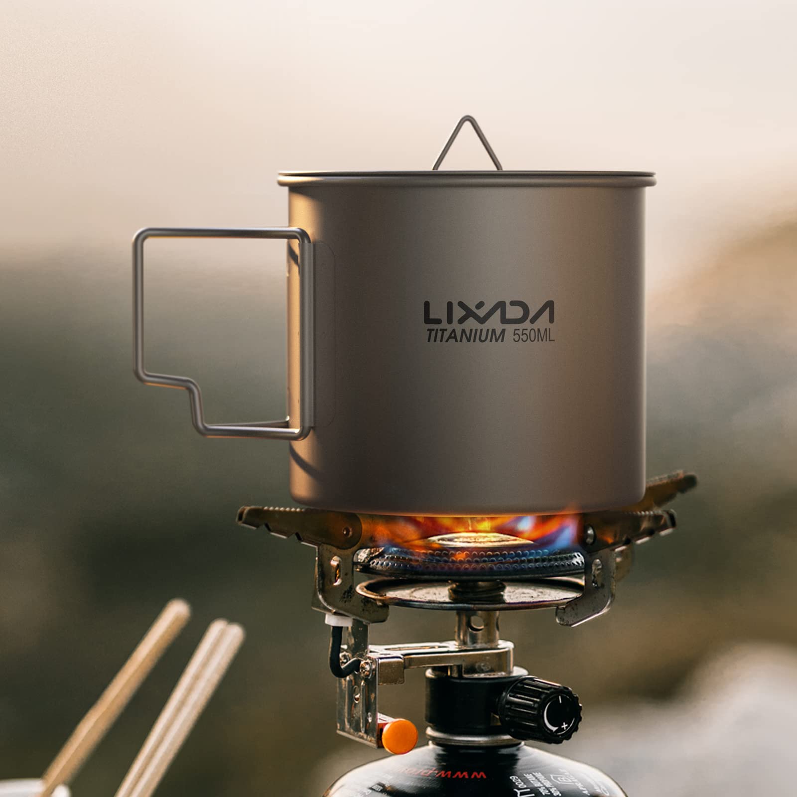 Lixada Titanium Cup Pot Ultralight Portatile Cup Pentola Appeso con Coperchio e Maniglia Pieghevole Campeggio all'aperto Trekking 900ml