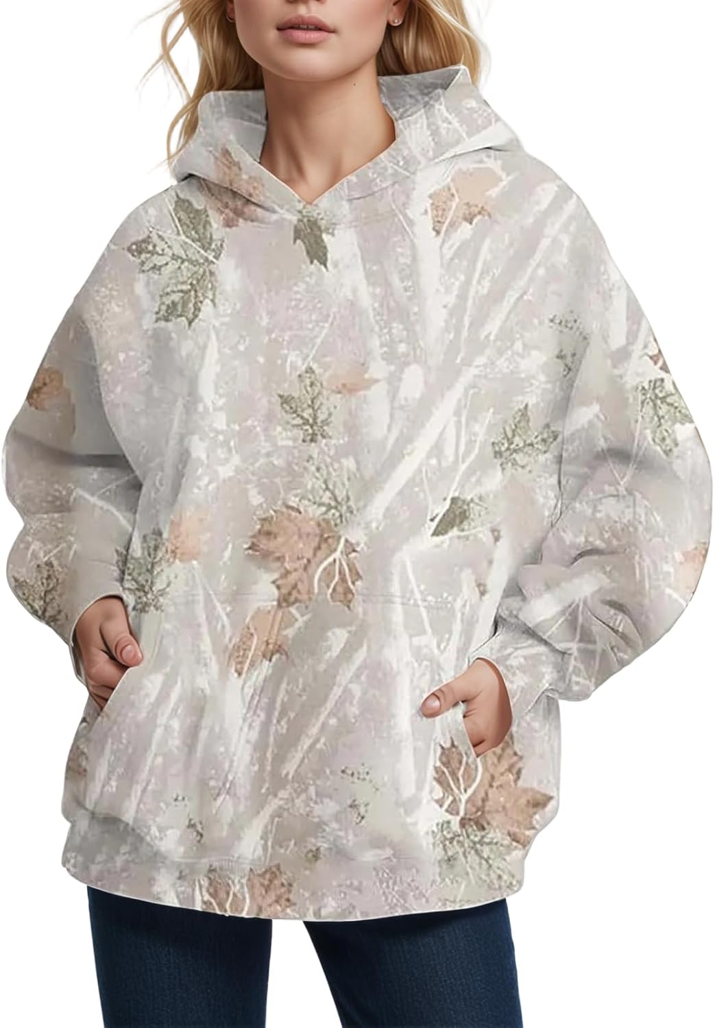 Women's Camo Hoodies Sweatshirt Maple Leaf Print Oversized Fleece Sweatshirts Classic Pullover with Pocket