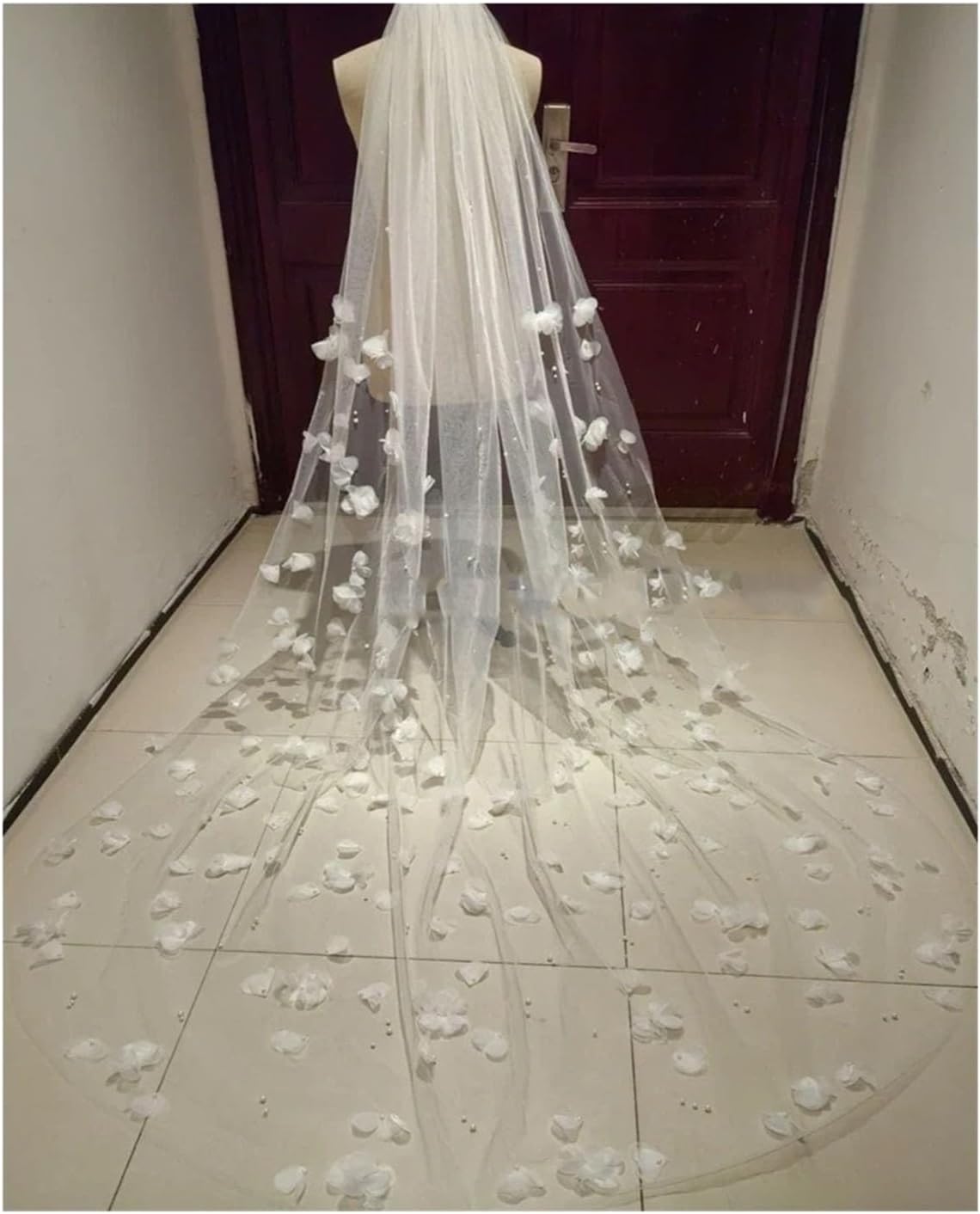 3D Flowers Wedding Veil Pearls Bridal Veils 1T Bride Veil with Comb