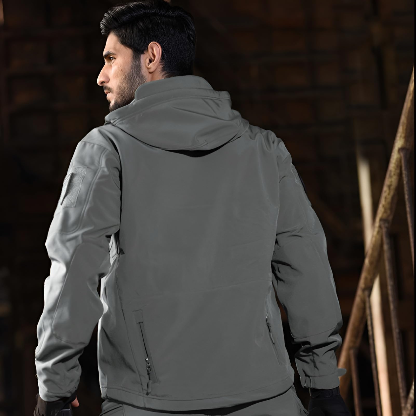 Giacca Tattica Softshell con Cappuccio e Pantaloni da Uomo per Pesca All'aperto Escursionismo Camping