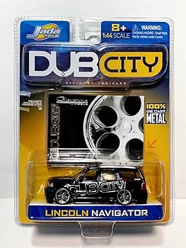 ジャダトイズ 1/18 リンカーン ナビゲーター ブルー ダイキャストモデルカー ジャダトイズ 1/18 リンカーン ナビゲーター ブルー ダイ