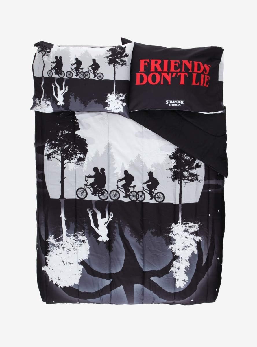 Hot Topic Stranger Things Bikes Full/Queen Comforter Multi One Size