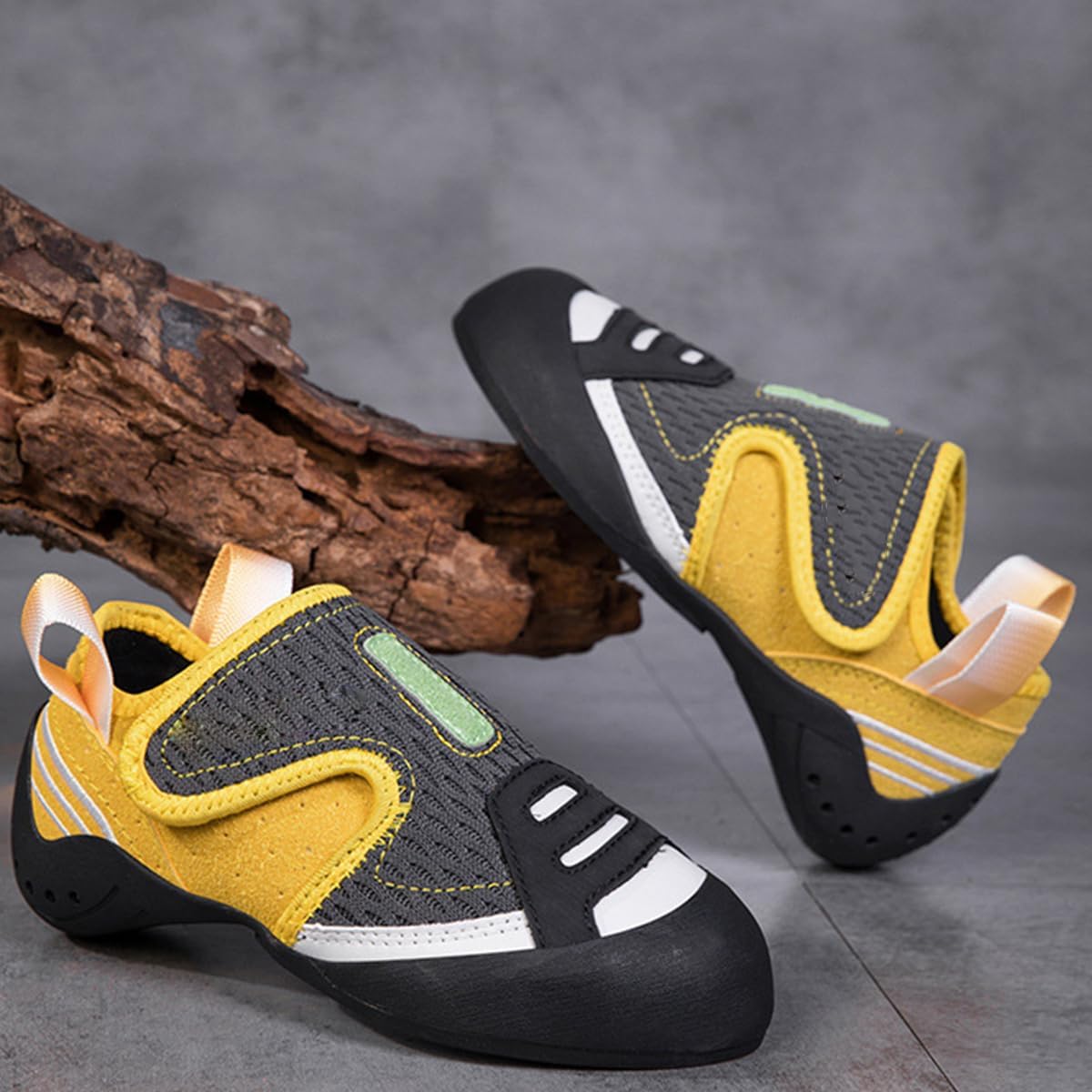 Men's Climbing Shoes Entry-Level Comfort Bouldering Training Shoes Professional Non-Slip Indoor Climbing Shoes for Teenagers Beginners