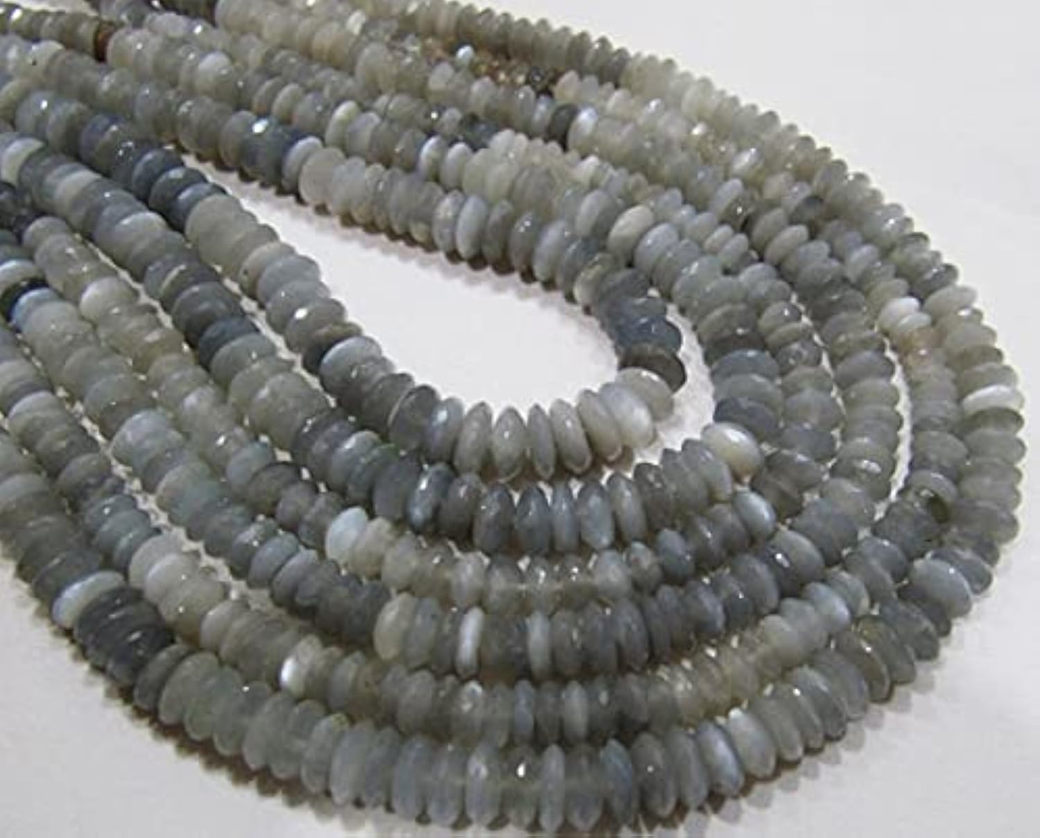 Pierre de lune grise en perles rondelles plates facettées 6-8mm pour fil de bijoux
