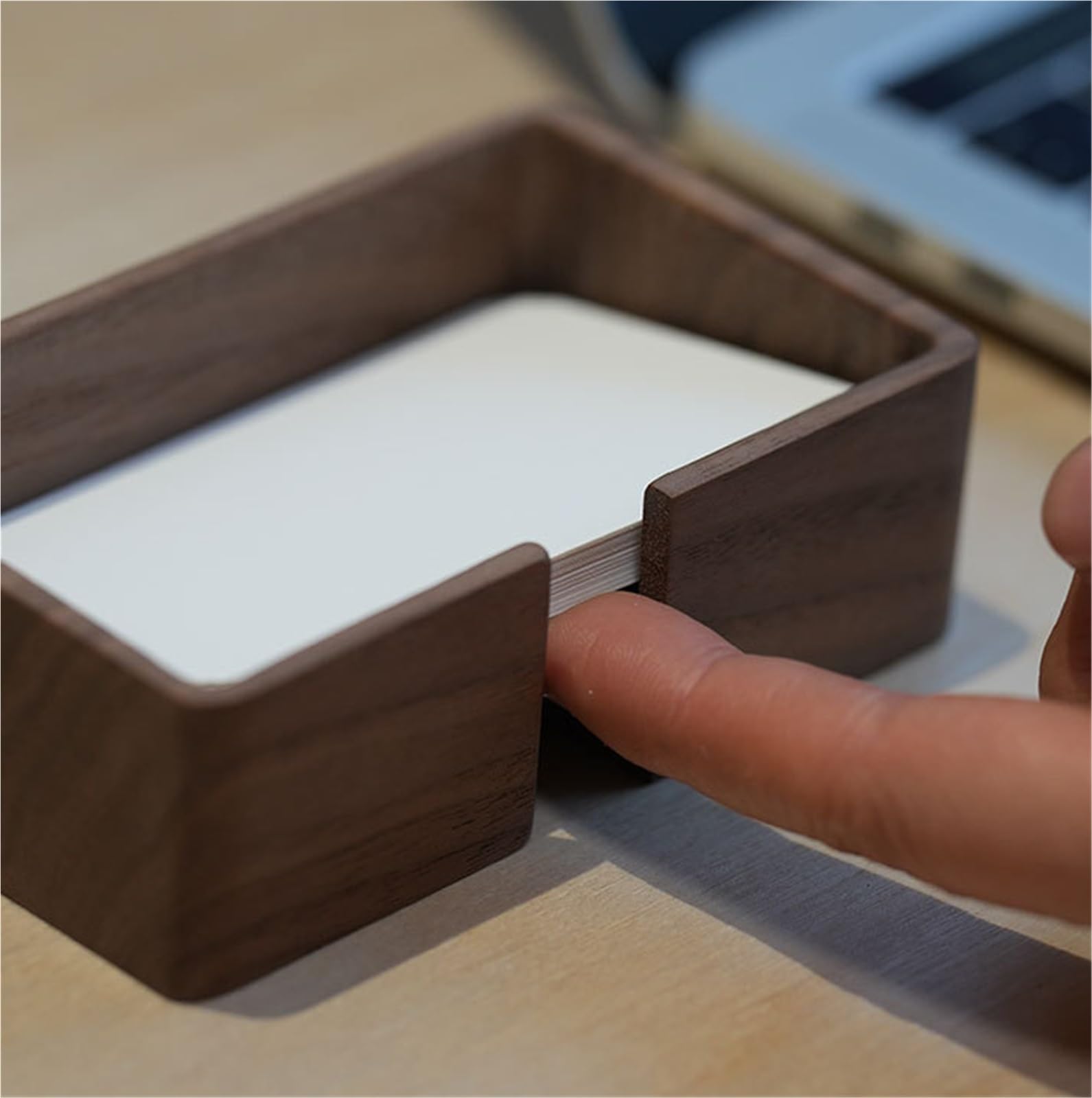 Expositor, Tarjetero de madera | Multicolor 6,2 x 3,2 x 10,2 cm Escritorio de oficina: expositor de tarjetas