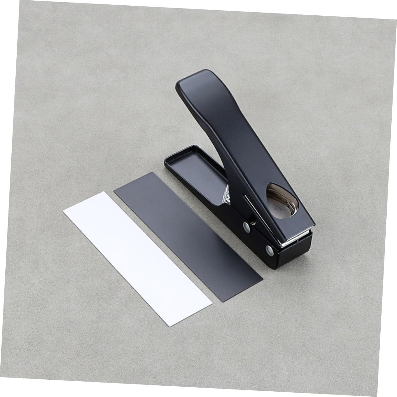 BESTonZON Punzonatrice Per Plettri Chitarra Kit Punzonatura Liutaio Accessori Costruzione Chitarra Punzone Fai Da Te Strumento Taglierina Plettri Basso Ukulele
