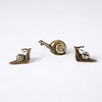 3 PCS Brass Snail Decor Mini Ornaments Retro Copper Delicate Snail Decoration for Outdoor Pond Garden Lawn Landscape Animal Figurines Statue Home Living Room Desk Bookshelf Office