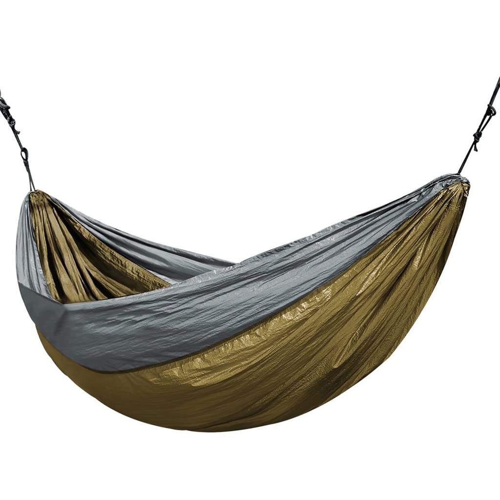 Dormir en plein air confortablement avec ce hamac de couchage nomade