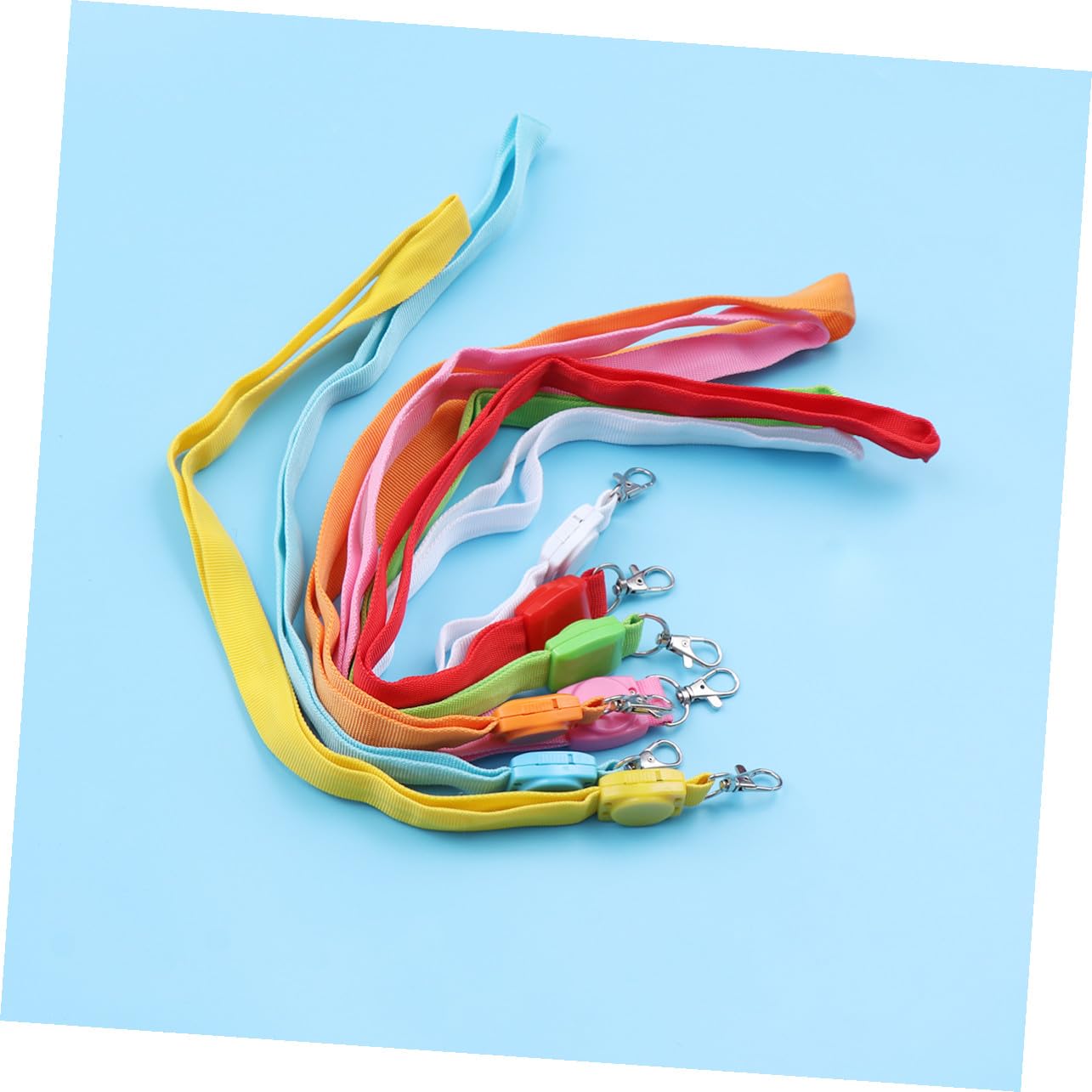 HOMSFOU LED Leuchtband Schlüsselanhänger für Weihnachtsfeiern aus Nylon 7 Stück in Verschiedenen Farben mit Kartenhalter und Schlüsselband Zufällige Farbe für Schüler und Büroangestellte