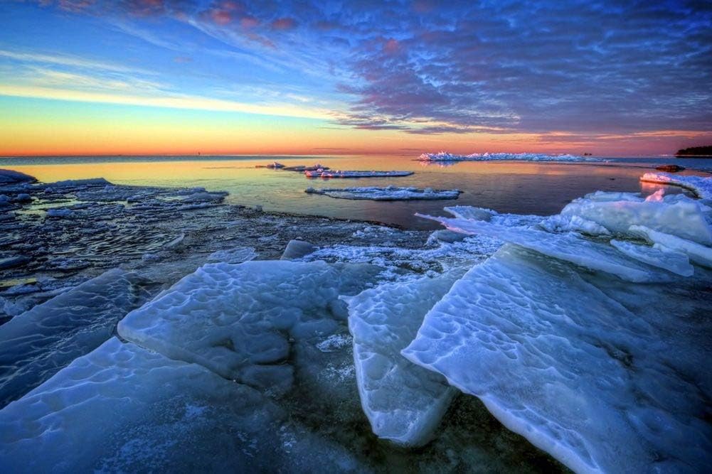 Amazon Co Jp 氷のブロックの壁紙 自然の壁紙 キャンバス ステッカー 印刷 壁紙ポスター はがせるシール式 写真 特大 絵画 壁飾り60cmx40cm ホーム キッチン