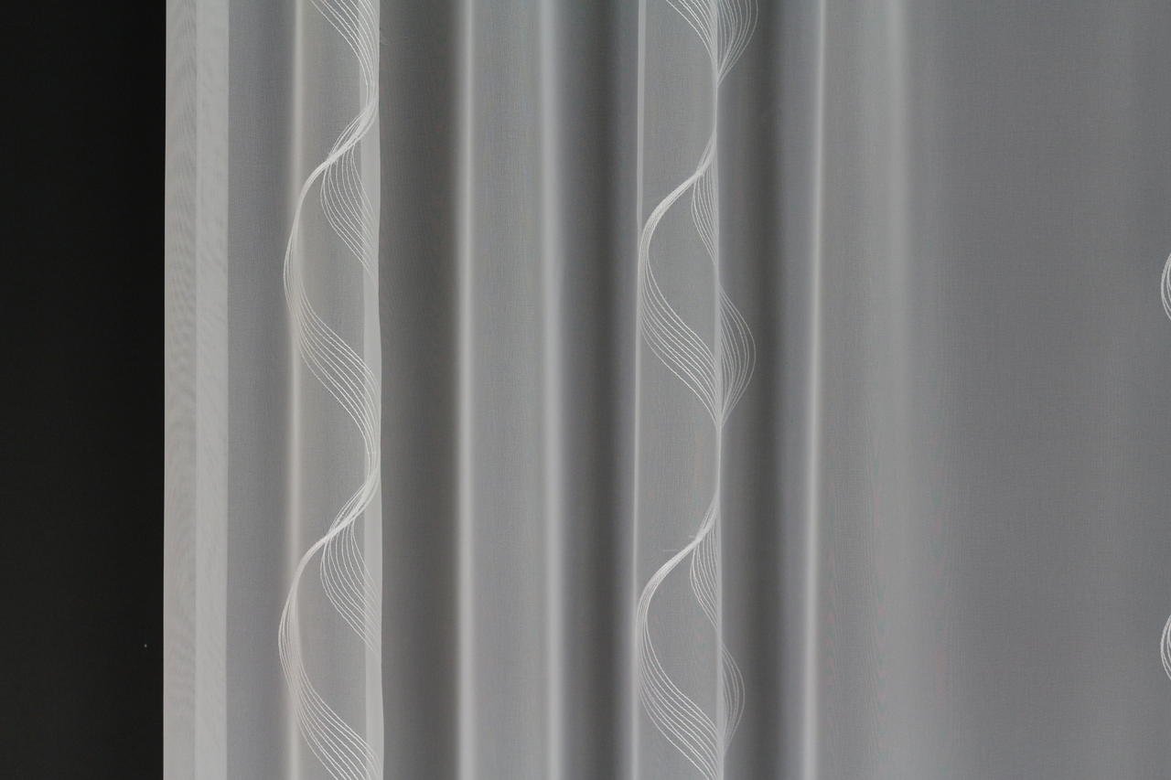 Hochwertige Gardine Fertiggardine Voile Store Schal mit Stickerei Faltenband und Bleiband weiß Ferrara 155 x 450 cm (HöhexBreite)