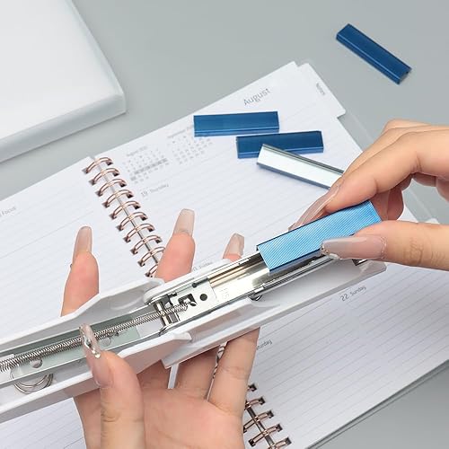 Miniatura 4 de Paquete de 4 grapas azules para grapadora, juego de grapas estándar 266 repuestos de grapadora sin atascos, grapas de 14 pulgada para suministros de