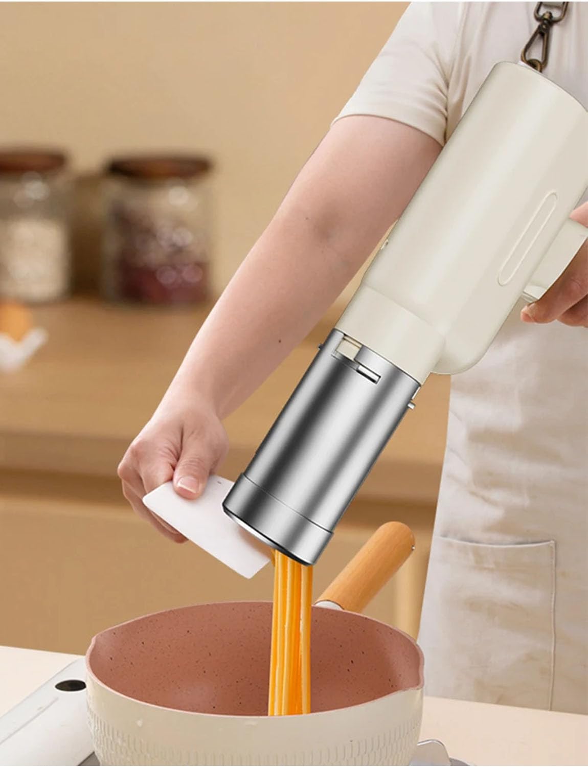 Machine à pâtes électrique, Portable Machine à Pâtes avec Moules, Rechargeable 6 en 1 Sans Fil pour Faire des Fraîches Noodles Spaghettis Maison (blanc)