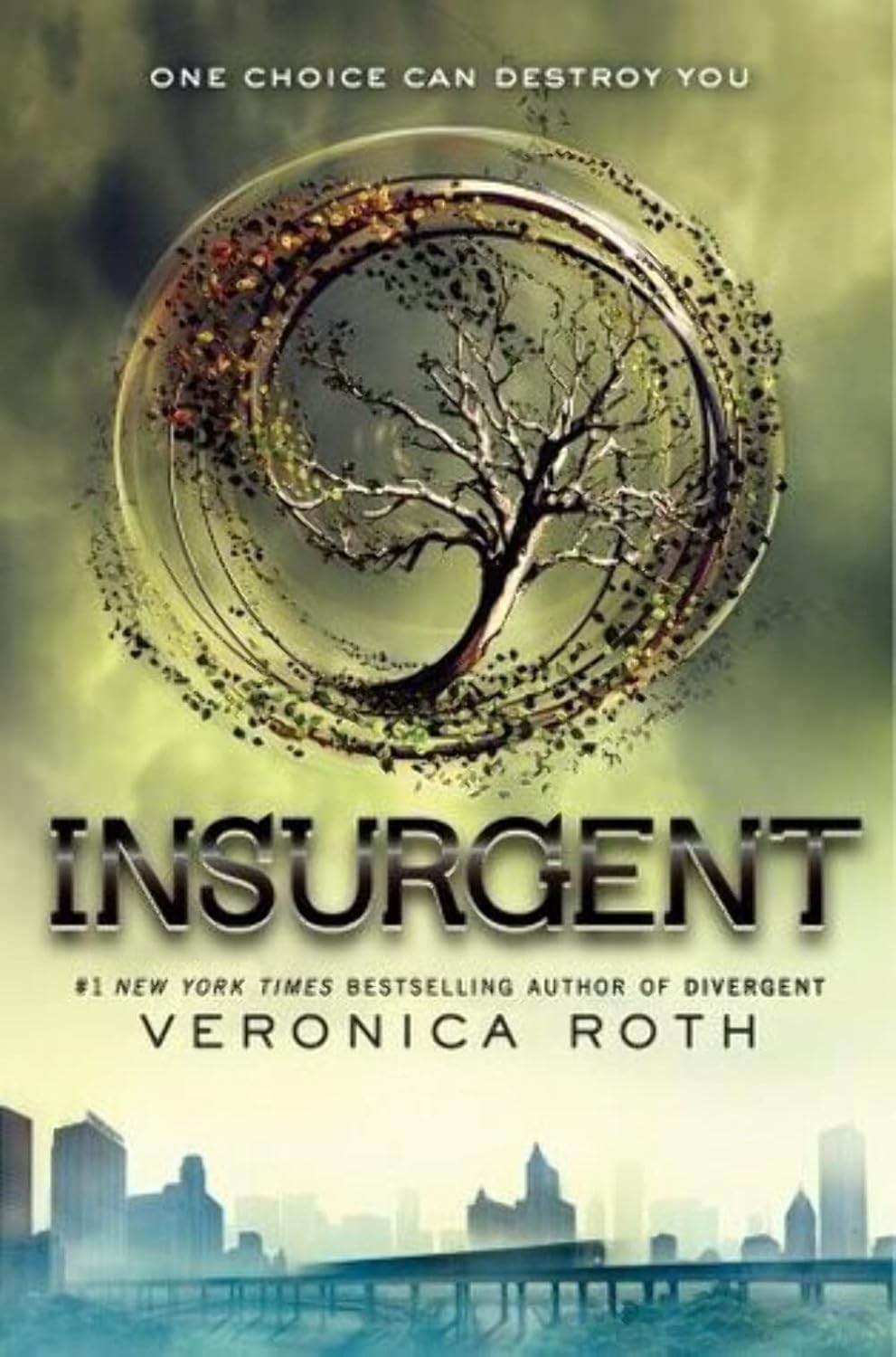 Insurgent: A #1 NYT Bestselling YA Dystopian Thriller of Love and War : Roth, Veronica: Amazon ...