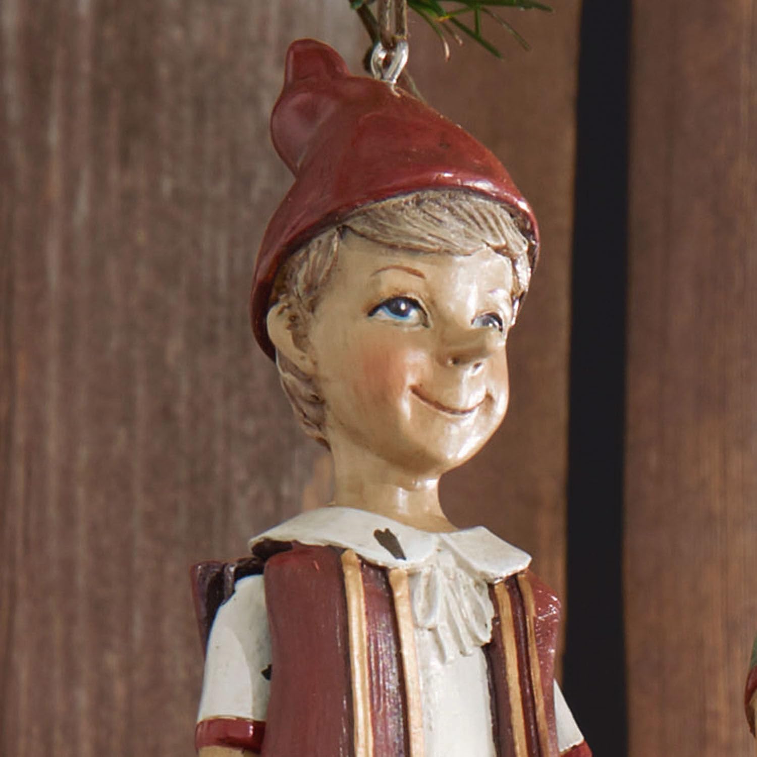 Loberon Figur Set Udine - Weihnachtsdeko Für Baum & Fenster - Harlekin, Nussknacker & Junge mit Mütze - Aus Polyresin - Handbemalt - 3 Figuren, bunt | Feine Handbemalung - Nostalgischer Charme - Baumanhänger - Weihnachtsdekoration - Nussknacker - Polyresi