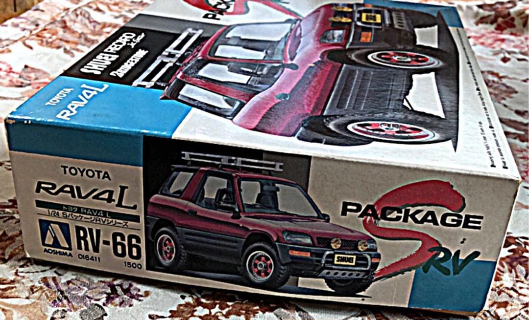 アオシマ1/24トヨタ RAV4 L 完成品 T-GARAGE店長がキットレビュー＆製作 アオシマ 1/24 トヨタ RAV4