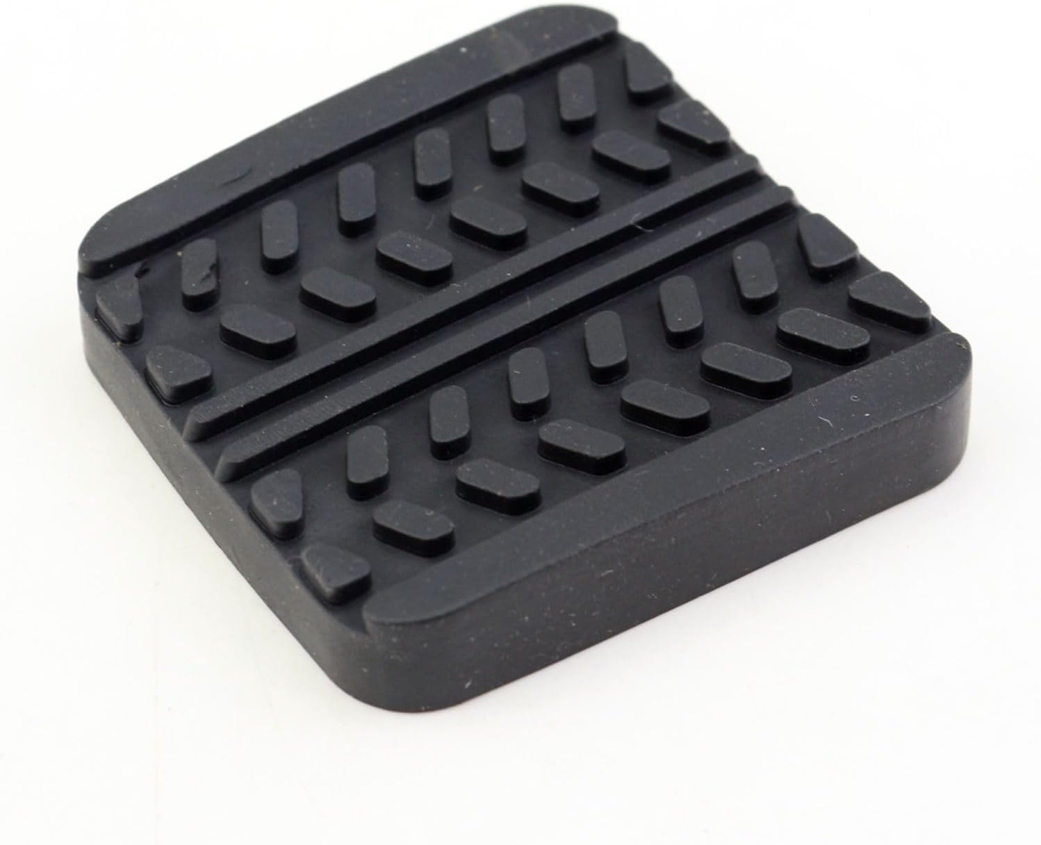 1Pcs Rubber Brake & Clutch Foot Pedal Pad Cover S08343028 Fit for Mazda RX-7 323 626 929 B-Series MPV RX-7