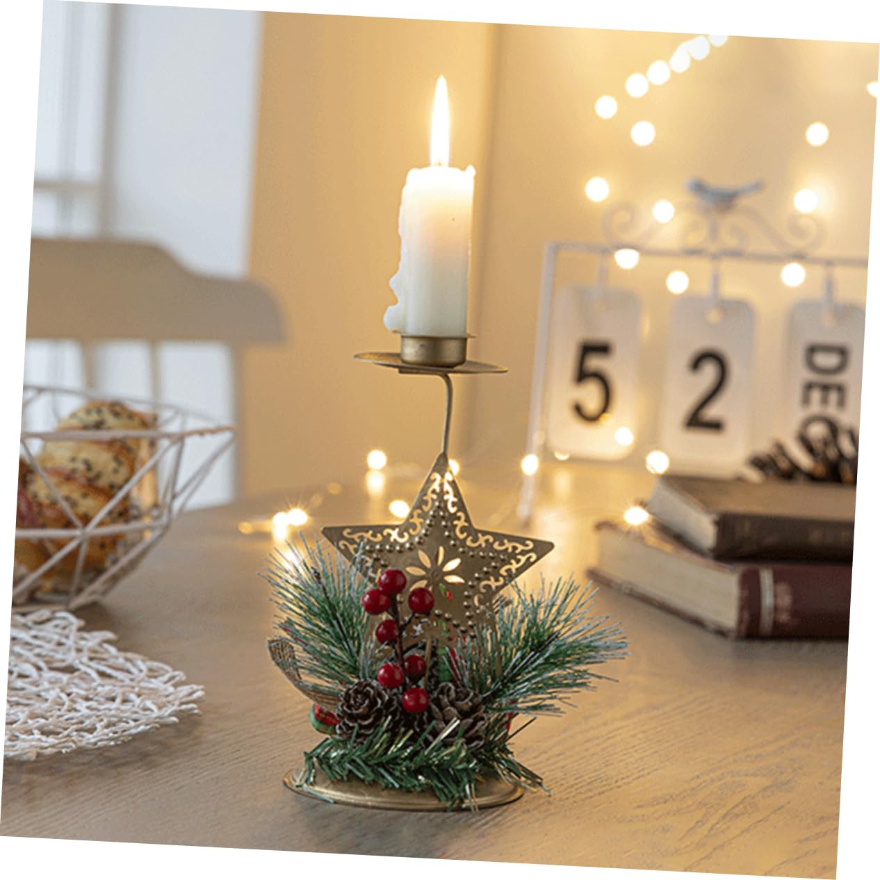 STOBAZA Iron Christmas Candlestick Room Decor Festive Centerpiece Stable Flat Base Random Style