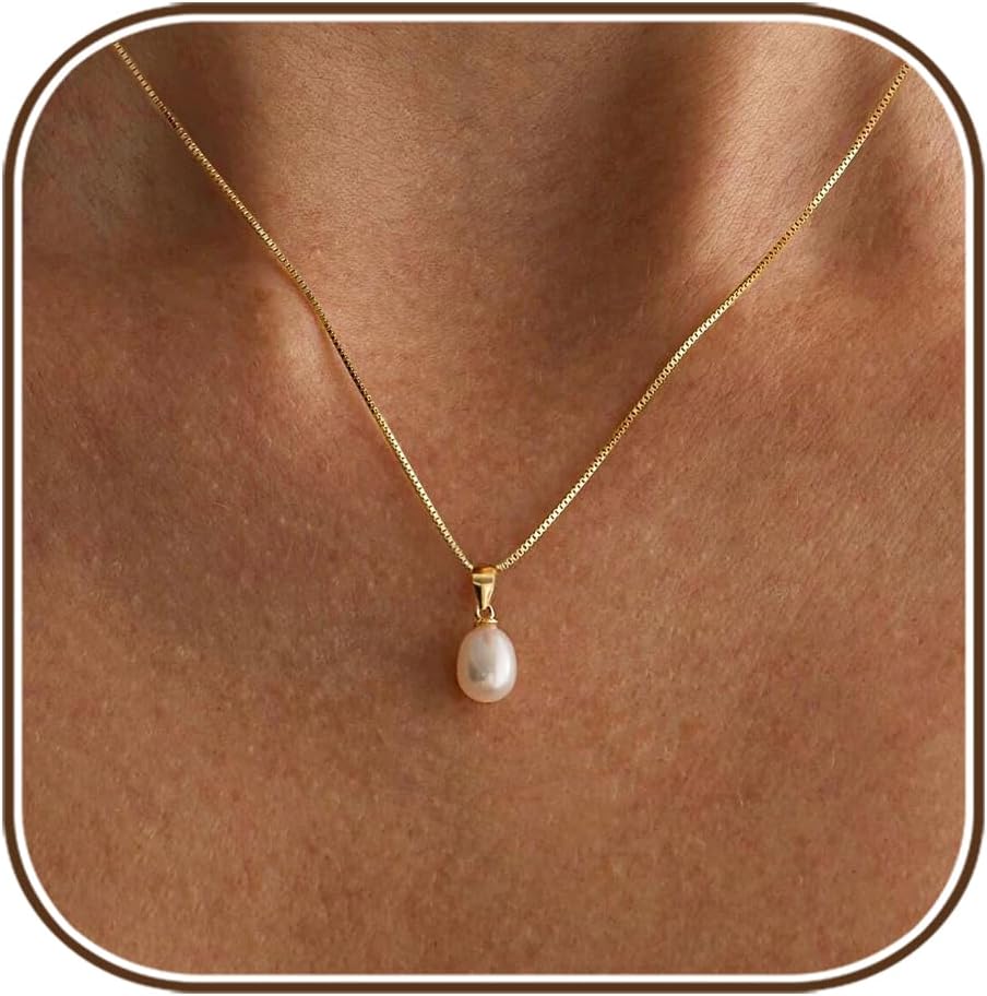 Gold Pearl Necklaces for Women,Dainty Gold Pendant Necklaces Pearl Jewelry