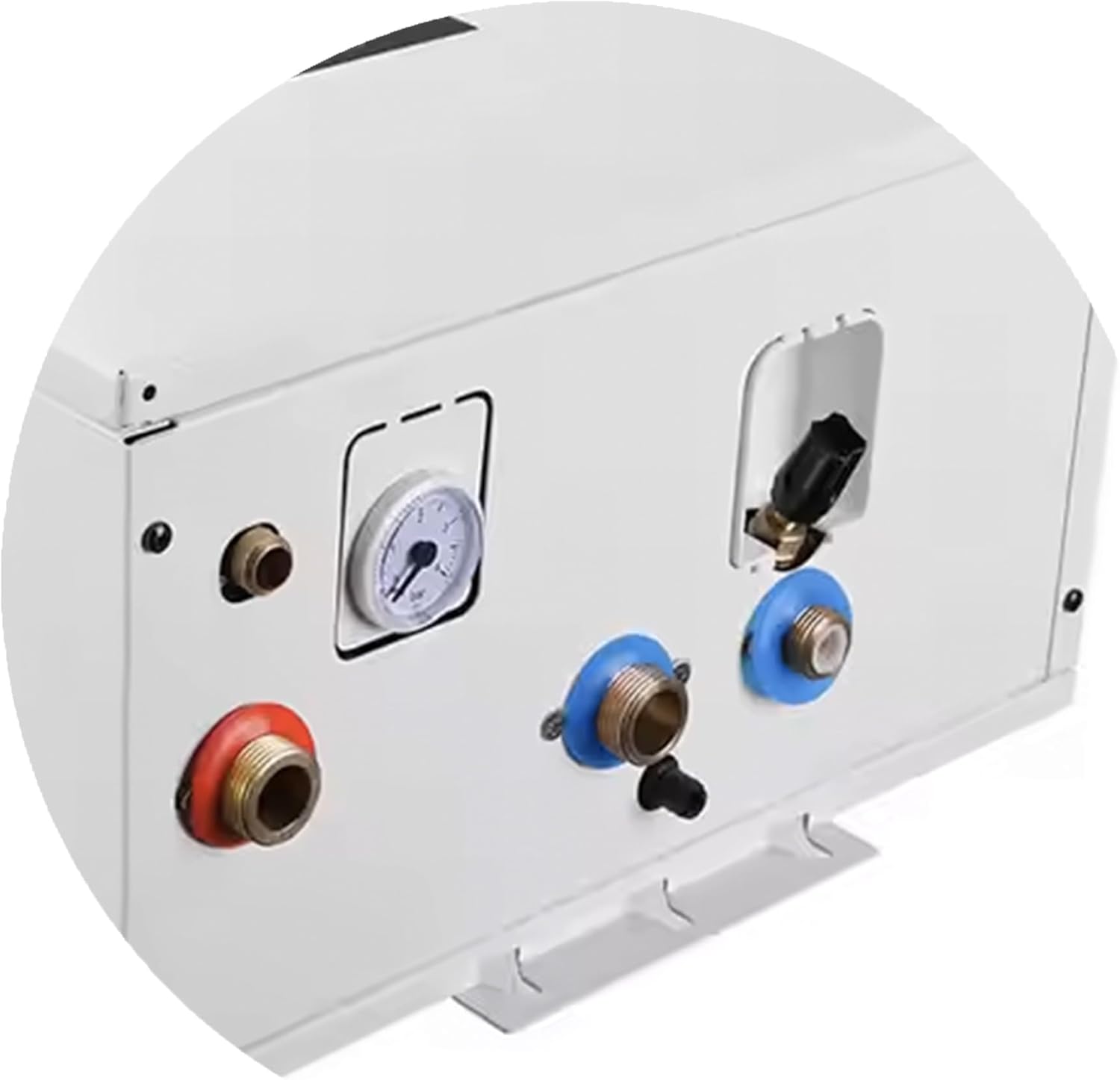 Nahaufnahme der Wasserzu- und -ablaufanschlüsse, des Manometers und anderer Anschlüsse des Sannover Volt Elektroboilers.