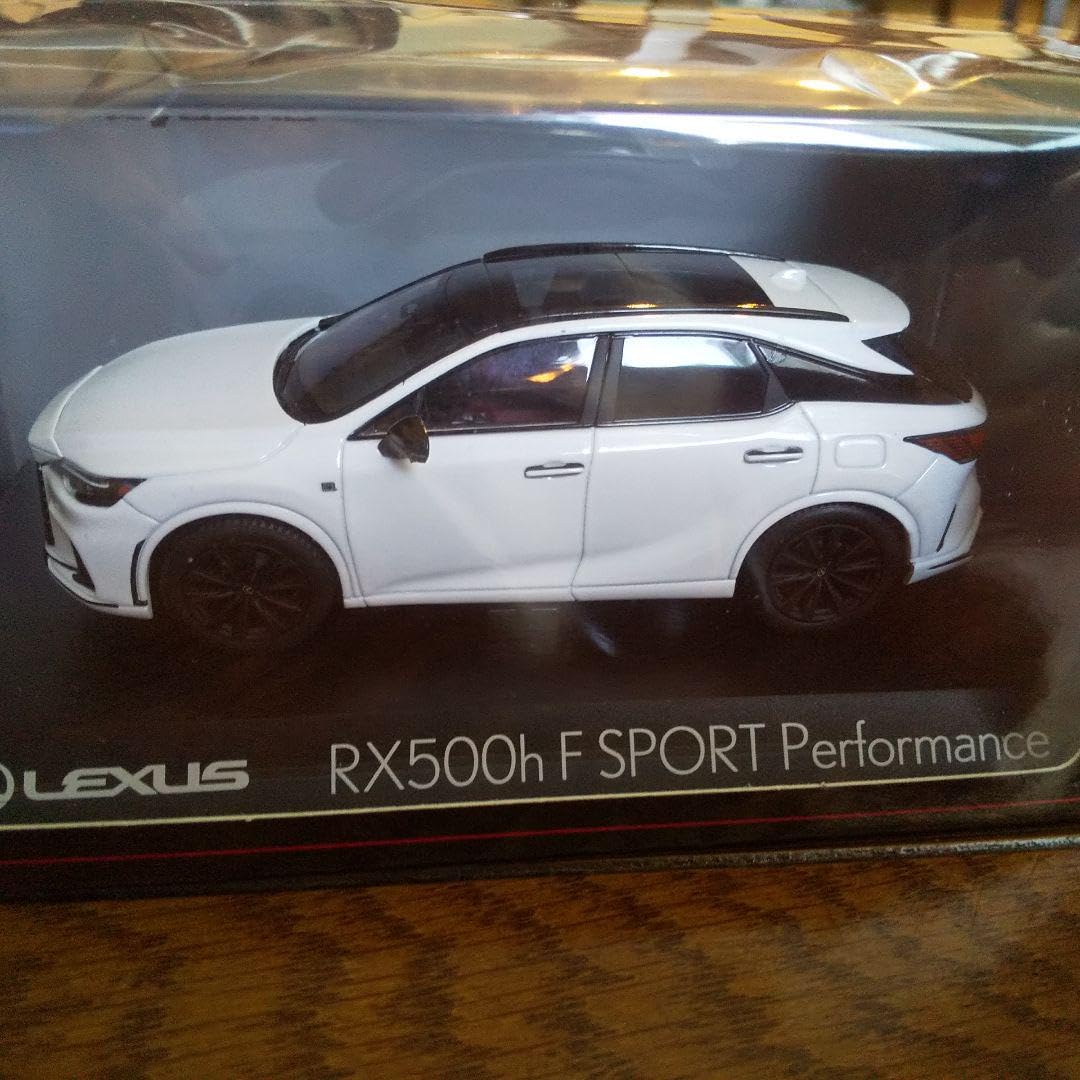 友人から譲り受けました【非売品】京商 レクサスRX450h 左ハンドル 