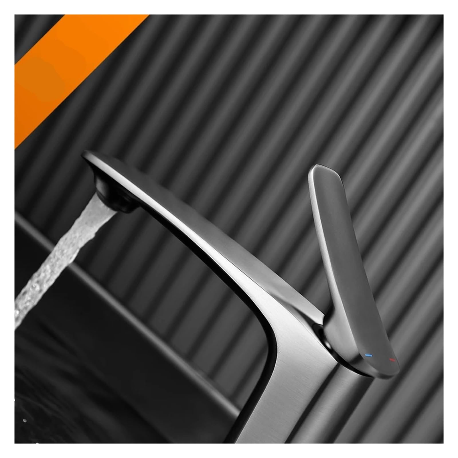 Luksusowe baterie łazienkowe Wysoka bateria umywalkowa Wysoka bateria umywalkowa Kran z ciepłą i zimną wodą Mosiądz Chrom(Chrome Faucet)