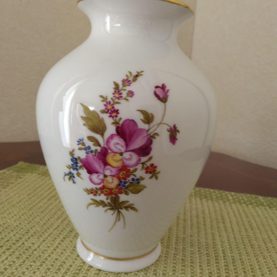 ヘキストに描いた花柄の花瓶 ドイツ 高さ14センチ、太い部分は10センチ