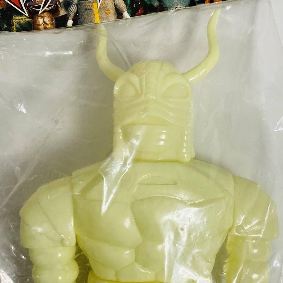 Marmit VINYL PARADISE ジャイガー Amazon.co.jp: Marmit Marmit Large Kaiju Series Vinyl