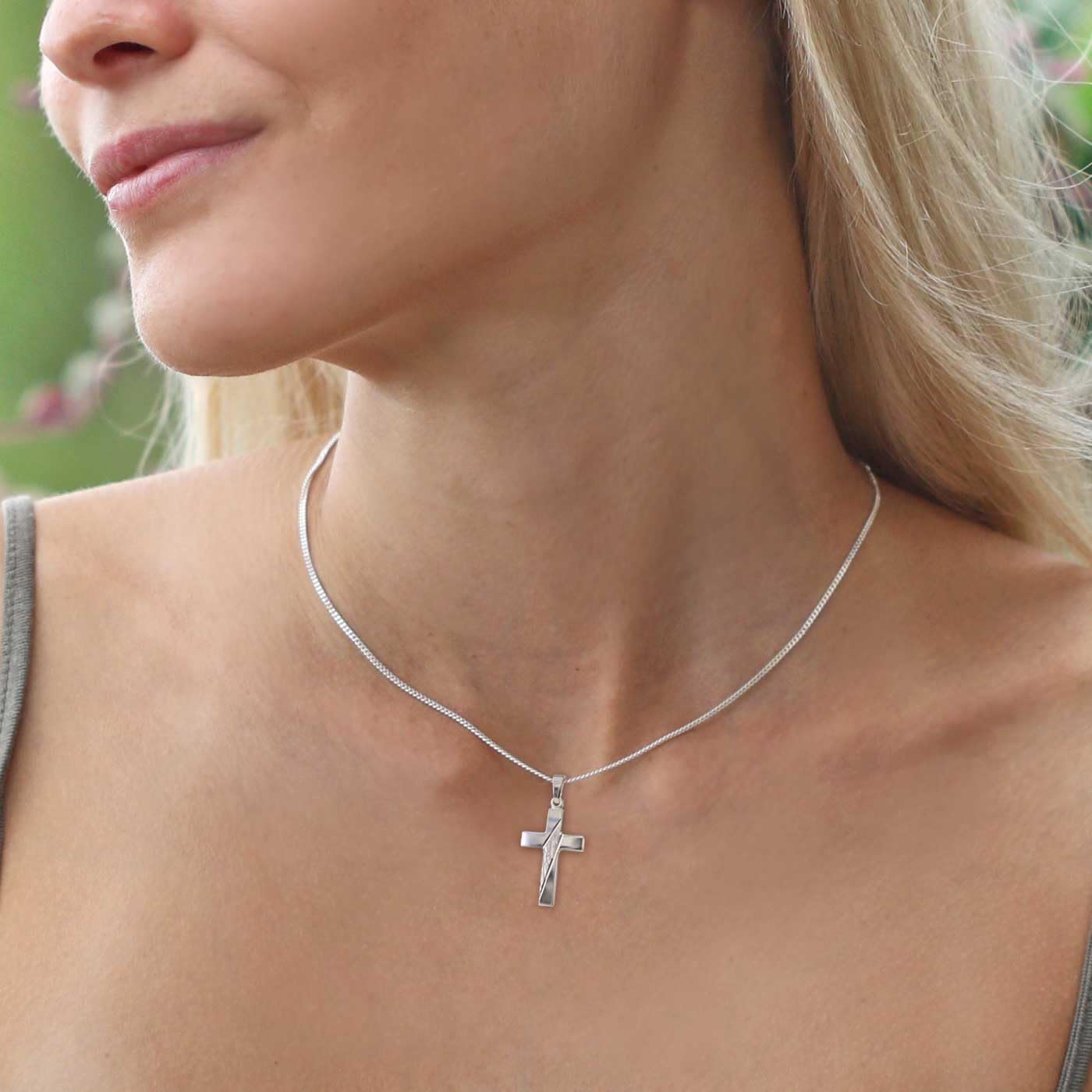 CLEVER SCHMUCK Kreuzkette Silber Anhänger Kreuz 21 mm glänzend quer diamantiert Kette Panzer 50 cm Sterling 925 im Kreuz sand