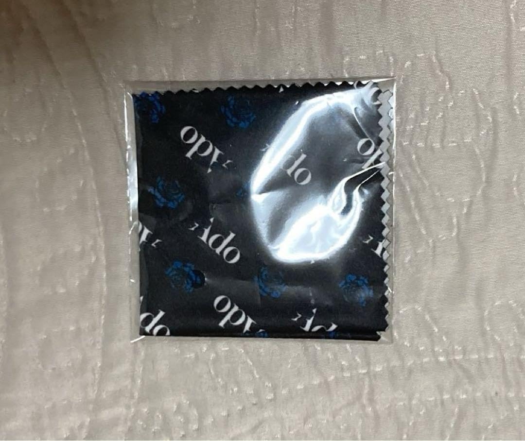 Amazon.co.jp: Ado SPECIAL LIVE 2024心臓特典 9点 セット : おもちゃ