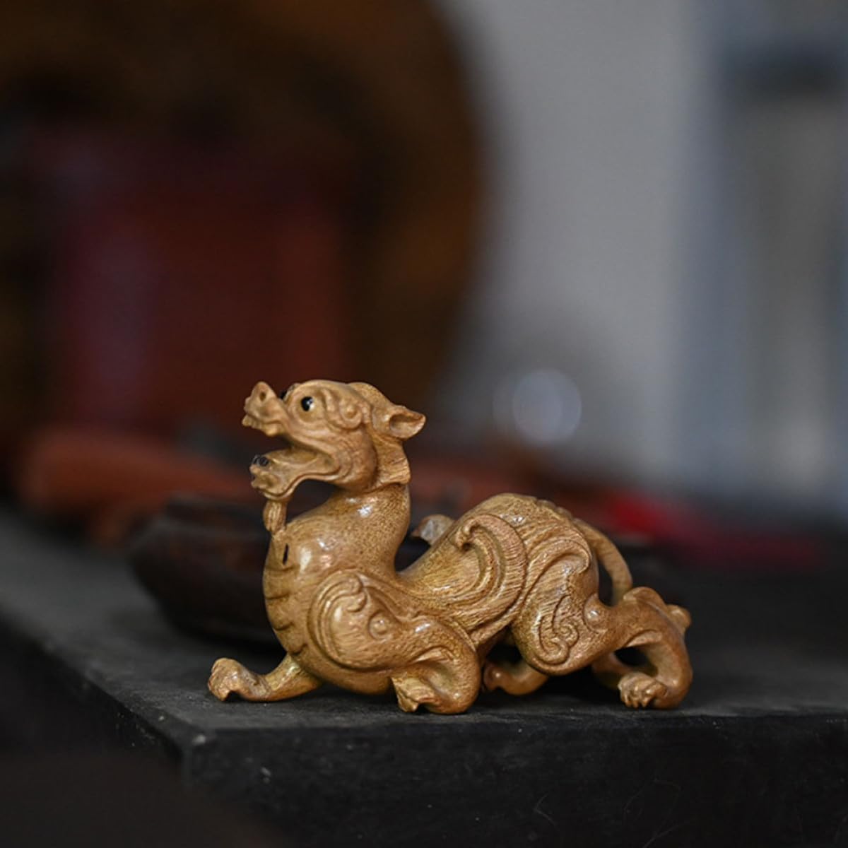 Statua Decorativa in Legno di Pixiu Marrone per Casa e Ufficio, Ornamento Classico Semplice e Artistico, Complemento D'arredo Moderno e Decorazione Elegante Stili multipli
