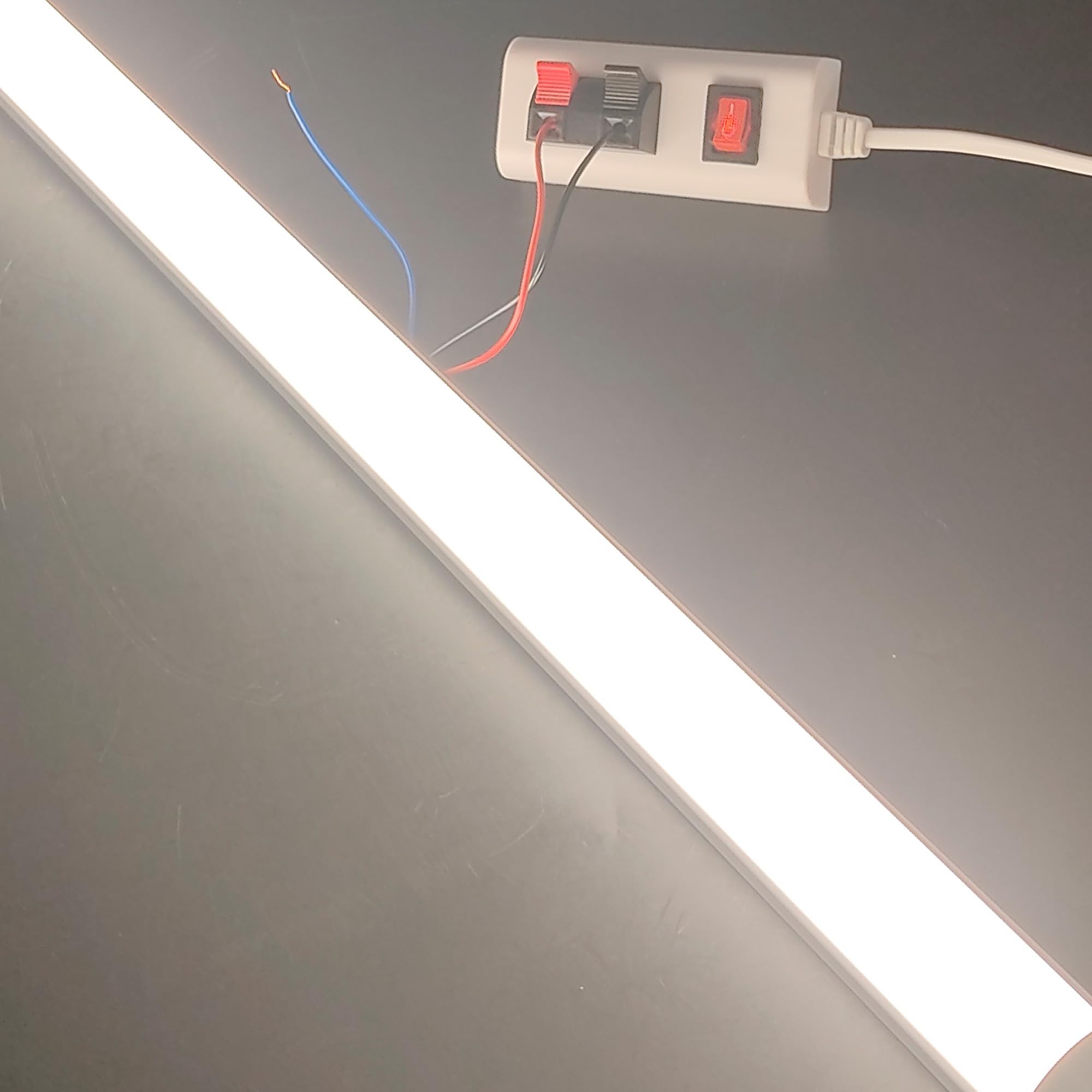 FactorLED Pack x10 Tubo LED 60cm 9W, Fluorescente Standard T8 G13, Ángulo 300º, 1000 lumenes, Iluminación interior de techo, Bajo consumo y Alta luminosidad, Cebador LED incluido, Luz Natural (4000K)