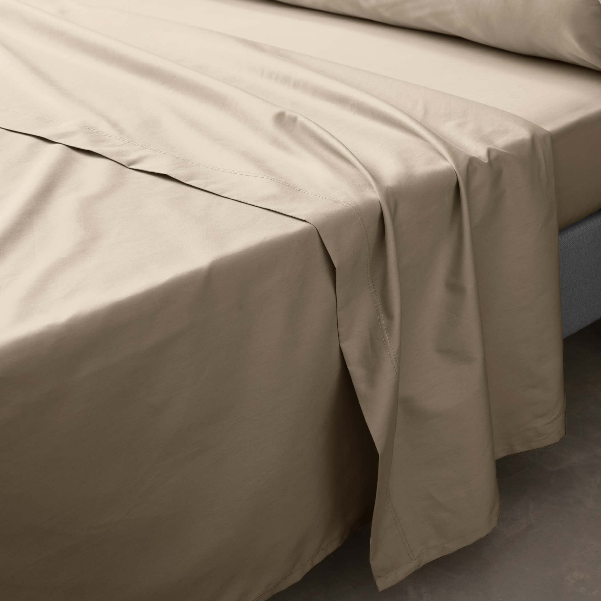 douceur d'intérieur, Bed sheet (240 x 300 cm) perkaline ochre