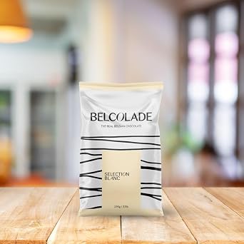 White Chocolate Buttons 15kg - Belgian Style Chocolate with 30% Cocoa Content - Easy-Melt for Confectionery, Baking, Ice Cream, and Desserts