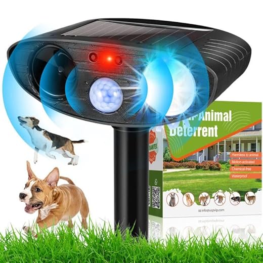 Ultrasonic Cat Repellent, Solar Waterproof Pest Repeller Outdoor, Animal Repeller with Motion Sensor and Ultrasonic Flashing Lights, for Cats, Dogs, Squirrel, Rat, Foxes, Snake, Deer, Wild Animals